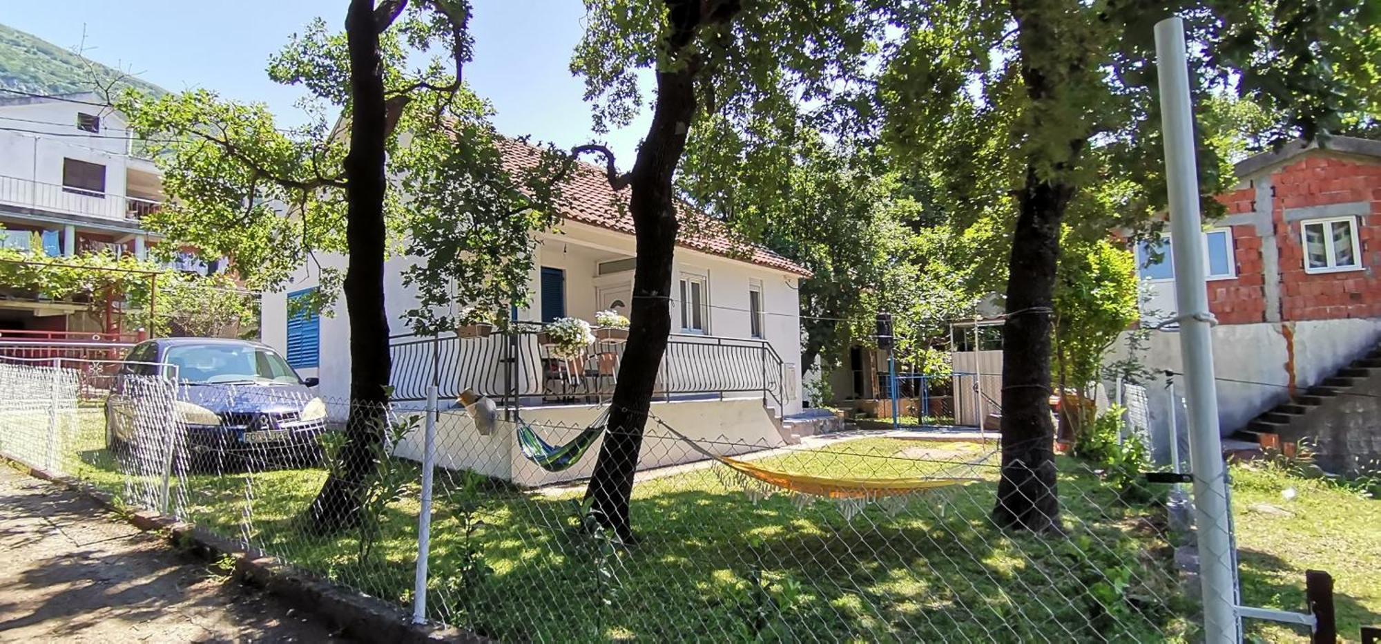Forest House Sutomore Luaran gambar